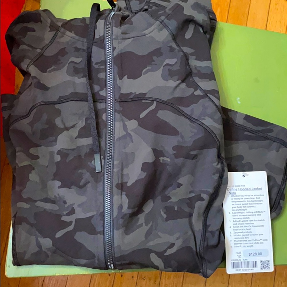 NWT Lululemon Hooded Define Jacket